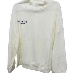 NWOT Dazy Cream Fleece Top